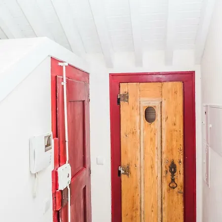 Alfama Chic Loft Апартаменты