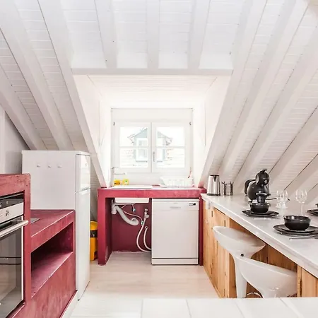 Alfama Chic Loft Апартаменты *
