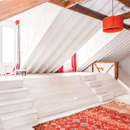 Апартаменты Alfama Chic Loft